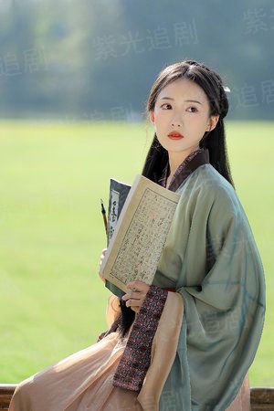 走过荒芜的年少