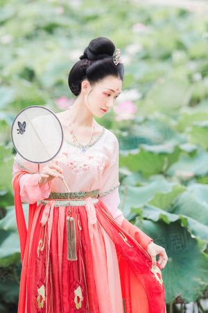 庶女有毒：腹黑夫君哪里跑