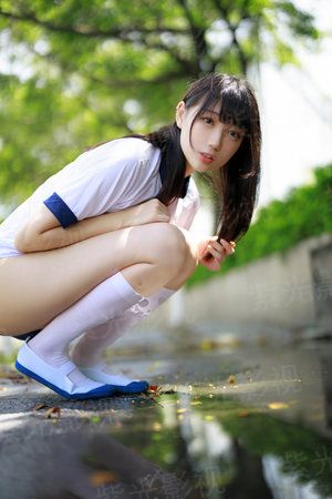 谜巢诡记